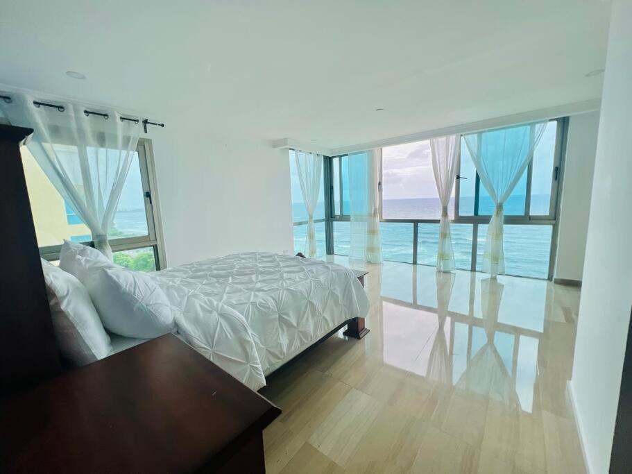 Beach Front Penthouse In Exclusive Tower Santo Domingo Buitenkant foto
