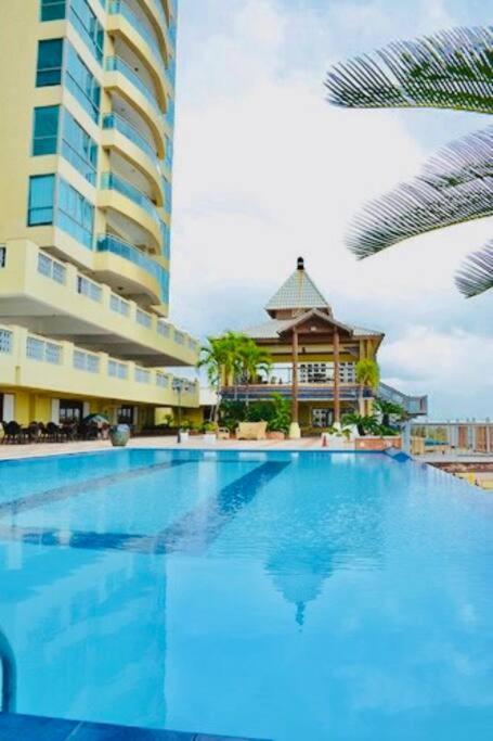 Beach Front Penthouse In Exclusive Tower Santo Domingo Buitenkant foto